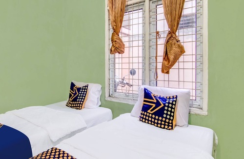 Pekanbaru Hotel | Hotel O Nayla Homestay Syariah Near Koro Koro Panam, Karaoke, Pool, & Cafe