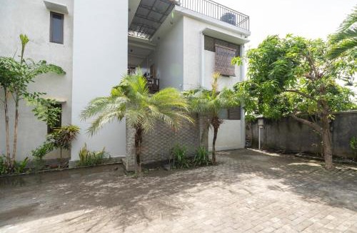 Sunset Road Hotel | Hotel O Panen House