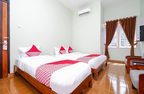 Surakarta Hostel | Hotel O Paviliun Permata