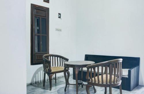 Bandar Lampung Hotel | Hotel O Teluk Betung Near Water Park Lembah Hijau Formerly Kanajiwa Guesthouse 1