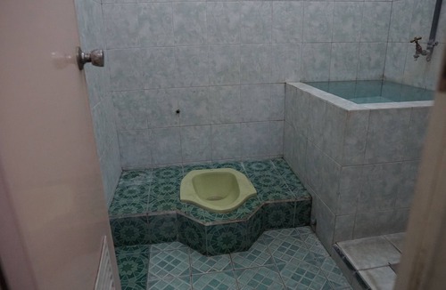 Bondowoso Hotel | Hotel O Yoko Kost Syariah