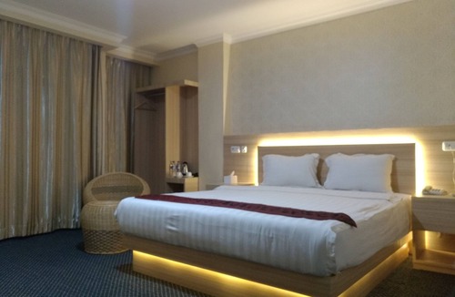 Padang Panjang Hotel | Hotel Rangkayo Basa Padang Panjang