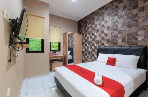 Karawang Hostel | Hotel Tiga-Er Syariah Karawang
