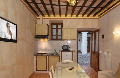 San Lorenzo a Vaccoli Hotel | Hotel Villa Cheli