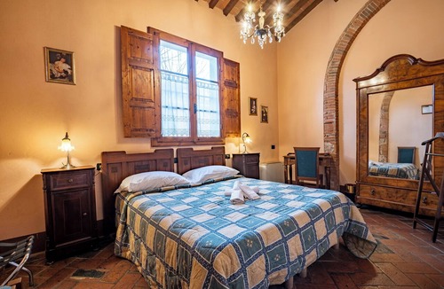 Latignano Hotel | Hotel Villa Maya