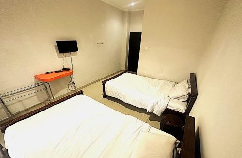 Cokroaminto Hotel | Hotel Warta Dua