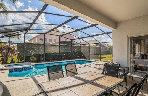 Lake Berkley House | House ∙ 6 bedrooms ∙ 13 guests