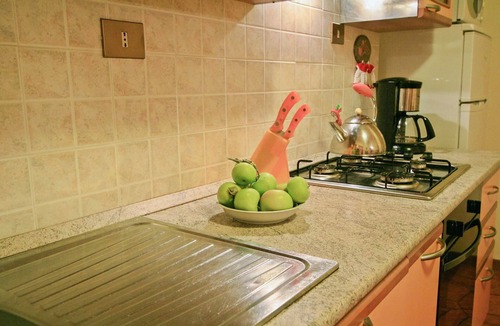 Radicondoli House | House 7 mins walk to center w/private pool