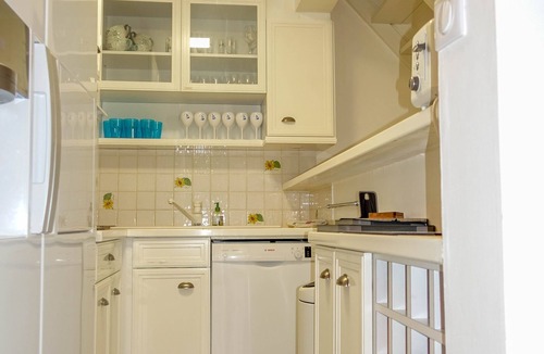 Saint-Tropez House | House for 2 to 6 adults near Place des Lices and beach, swimming pool, 2 parking spaces