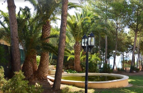 Noto Marina House | House rental "Erica" - Semi-detached house in an extensive park, nearby the sea.
