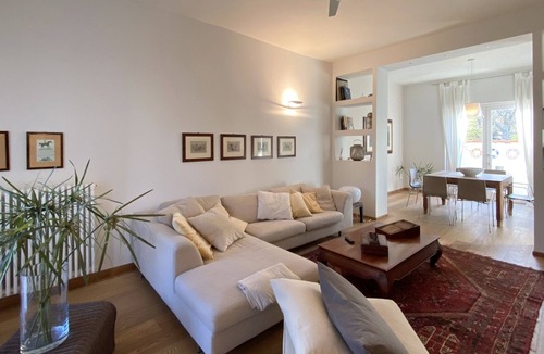 Torre del Lago Puccini House | House with a small garden between sea and lake