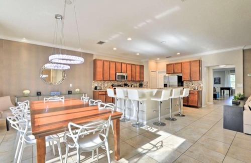 Bellavida Villa | Huge 6Br 6Bath Villa & Private pool Min to Disney