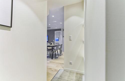 Carabacel Apartment | Hyper Centre - Charming duplex - Luxury - Reversible air conditioning - 10 mins from Place MASSENA