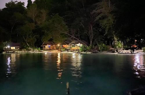 Yenbeser Resort | I&D Home Stay Raja Ampat
