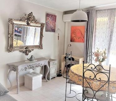 Villefranche-sur-Mer Apartment | IAFRATE-oksoleil