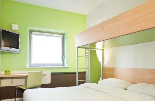 Mougins Hotel | ibis budget Cannes Mougins