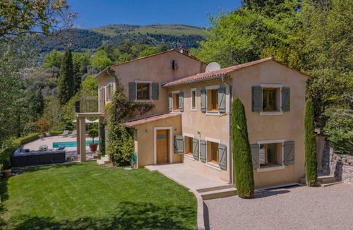 Grasse Villa | Idyllic 5-bedroom property on the French Riviera.