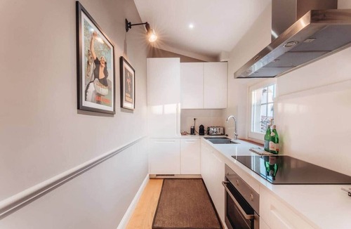 Santa Croce Apartment | Il Bue Apartment- 60sqm with Terrace in Florence