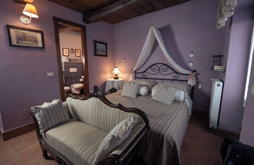 Veruno Bed & Breakfast | Il Salice Bed & Breakfast - Room Lavender