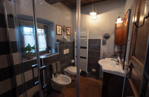 Veruno Bed & Breakfast | Il Salice Bed & Breakfast - Room Lavender