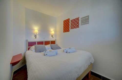 La Croix des Gardes Apartment | IMMOGROOM - 2 Rooms sea view - Air conditioner - Wifi - Pool - Parking