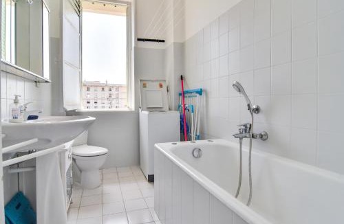 Cannes Apartment | IMMOGROOM - Sea View - Balcony - 5 min from the beach - AC - Wifi