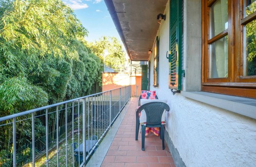 San Terenzo Monti Apartment | In a small village in the green countryside of Tuscany awaits you this cozy vacation apartment.
