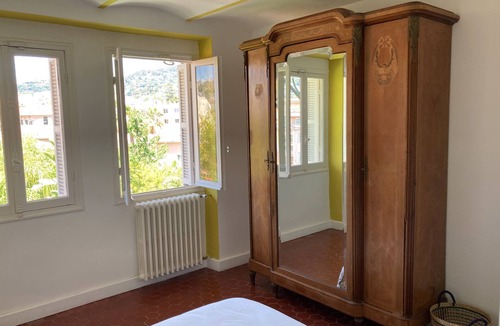 Mantega Bed & Breakfast | In pretty Nice townhouse near the Libé garden swimming pool sauna 2 bedrooms