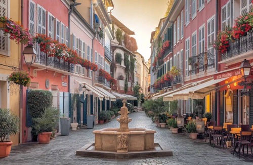 Carabacel Apartment | In the heart of Old Town, the most touristy and picturesque district of the city