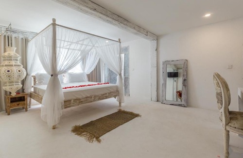Cemagi Villa | Instagramable 4 bedroom Villa Azur