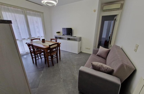 Borgo Venezia Apartment | Iris