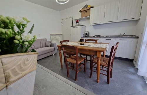 Borgo Venezia Apartment | Iris