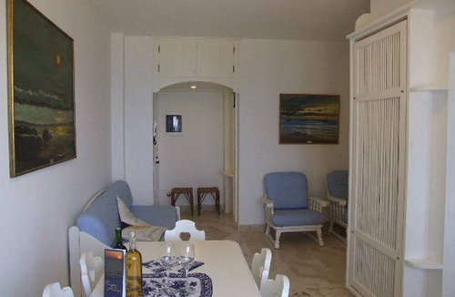 Marina di Castagneto Carducci Apartment | Le Finestre - One Bedroom Apartment, Sleeps 5