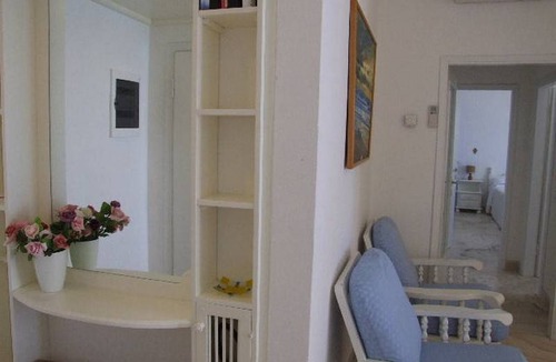 Marina di Castagneto Carducci Apartment | Le Finestre - One Bedroom Apartment, Sleeps 5