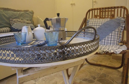 Marina di Castagneto Carducci Apartment | Cosy apartment for 4 people with WIFI and TV