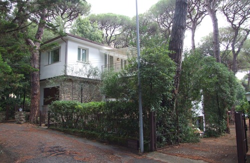 Marina di Castagneto Carducci Apartment | Cosy apartment for 3 people with WIFI and TV