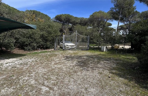 Marina di Castagneto Carducci Villa | Villa con 4 Camere da Letto a 200 Metri dal Mare