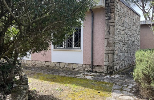 Marina di Castagneto Carducci Villa | Villa con 4 Camere da Letto a 200 Metri dal Mare