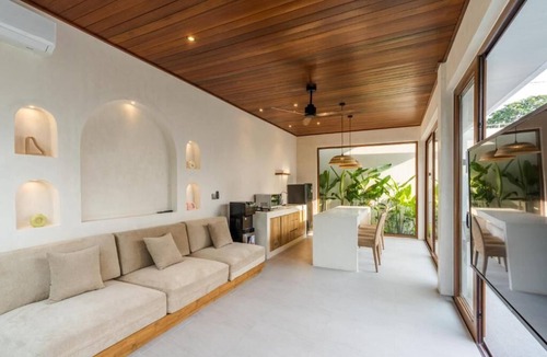 Sanur Kauh Villa | J4 Villas Sanur One-Bedroom Villa with Private Pool 2