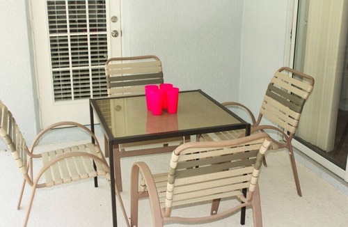 Florida Pines Villa | Jacky's floridian retreat 4 bed/10 guests - Calabay Parc