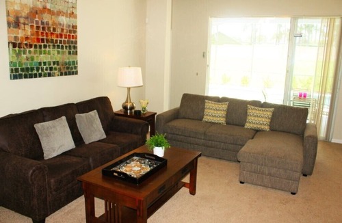 Florida Pines Villa | Jacky's floridian retreat 4 bed/10 guests - Calabay Parc