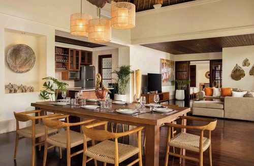 Jimbaran Bay Villa | Jimbaran four bedroom villa, 8 minutes walk to the beach