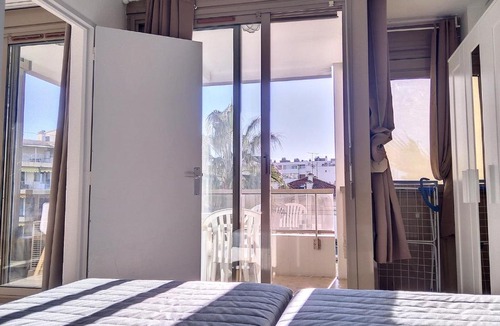 Juan-les-Pins Apartment | JLP 322