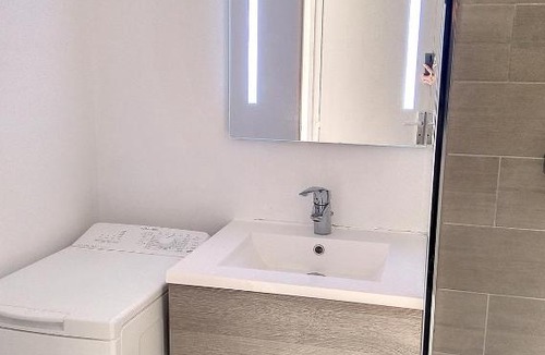 Juan-les-Pins Apartment | JLP 322
