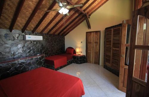 Tulamben Resort | Joe's Diving Bali - Dive Castle "Die Tauchburg"