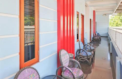 Tegal Hotel | Joglo Guest House Syariah Mitra RedDoorz
