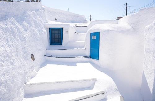 Akrotiri House | Joy House