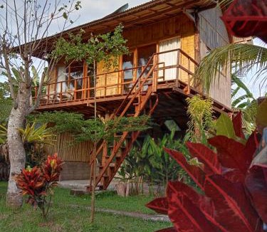 Medewi Hostel | Jungle House - surf & stay