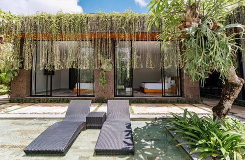 Batuan Hotel | Kalapa and Merica Luxury Villas Ubud