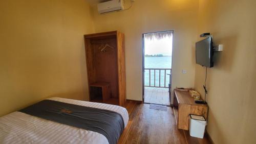 Bintan Resort | Kelong Pancing Madu Tiga